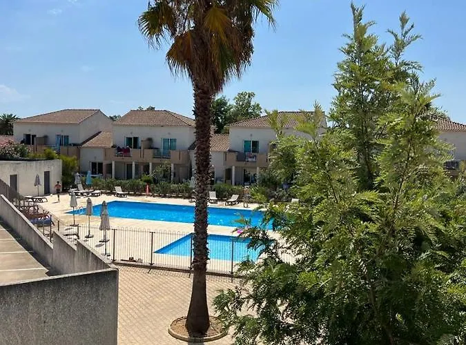 Superbe En Avec Piscine Proche Apartmán *